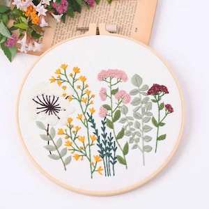 Embroidery Kit for Beginners, DIY Hand Embroidery Full Kit  Needlepoint, DIY Craft, Cross Stitch Set, Handmade Gift, Floral