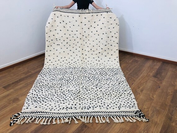 Moroccan Handmade Rug,  8.86 x 5.05 FT (270 x 154 CM), Beni Ourain Rug, White Natural Organic Wool & Black Dots Rug