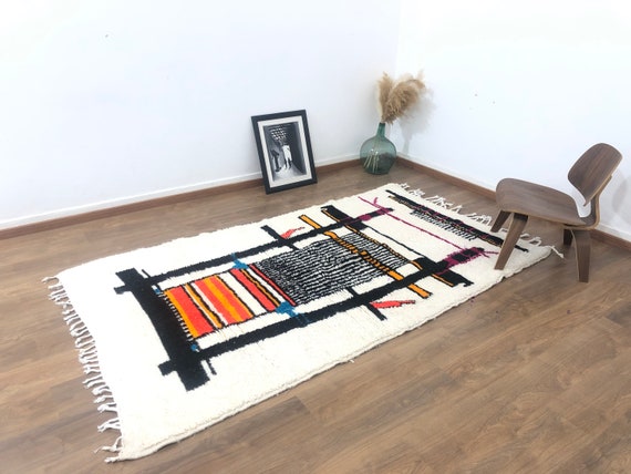 Azilal rug 4.75x8.20 FT ( 145x250 Cm), Moroccan rug, Berber rug, Azilal Carpet, Ethnic Rug