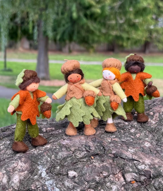  Petalkin Acorn Doll ぬいぐるみ　入手困難 Acorn Children Waldorf Dolls Boy or Girl, 4 Skin Tones, Wool Felt