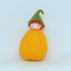 Muñeca Waldorf Pumpkin Pixies en 4 tonos de piel - Calabaza de hada de lana de fieltro coleccionable, materiales naturales, mesa de temporada de otoño, Acción de Gracias