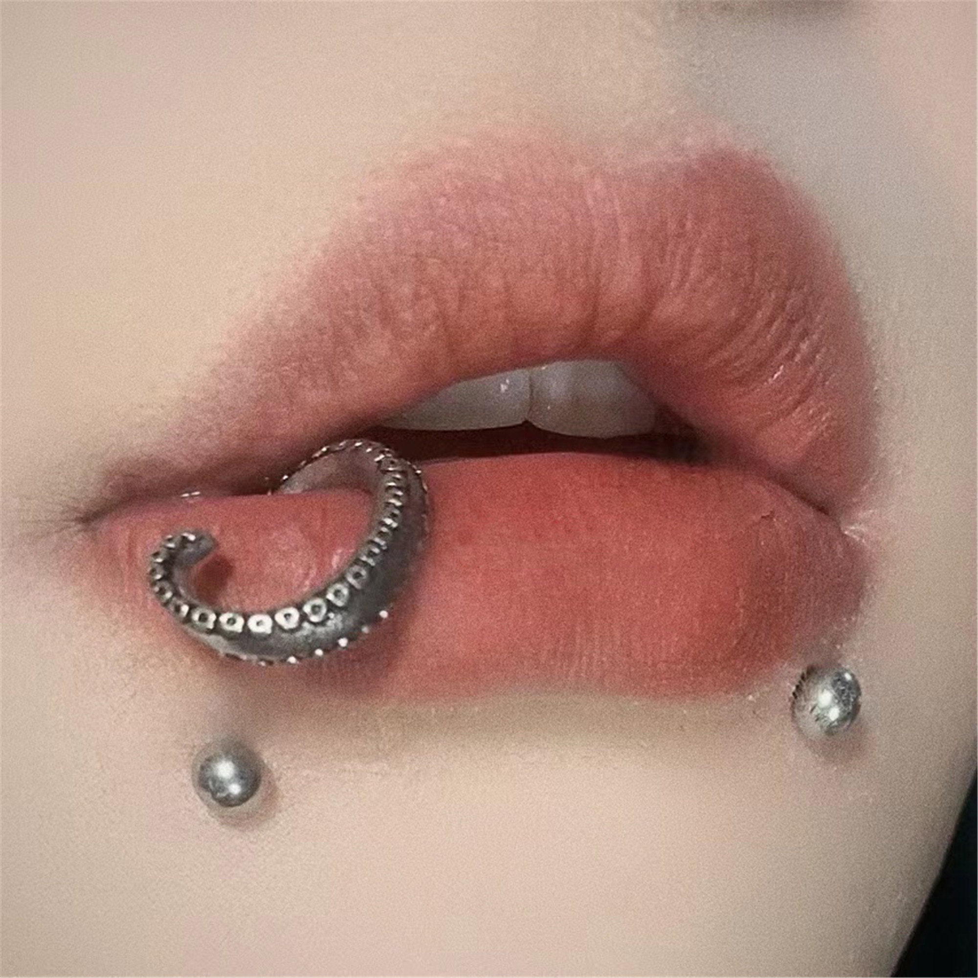 Super Cute Small Naughty Bites Nose Ring Hoop 20g = 0.8mm | Nose / 1/4” = 7 mm