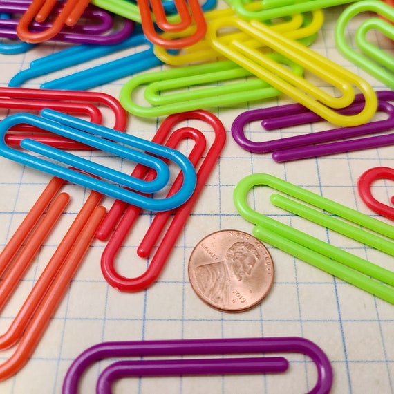 24 Jumbo Plastic Paperclips 2 1 8