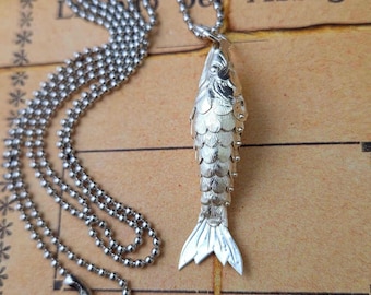 Vintage Articulated Fish Necklace Silver Plated Puffy Jointed Wiggle Fish Charm Pendant Deadstock Jewelry