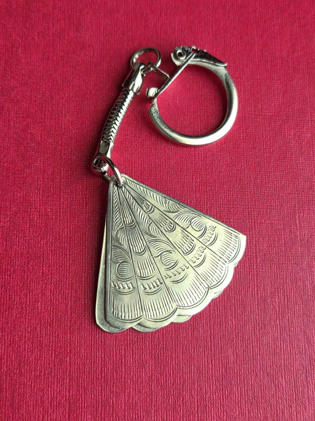 Fan Keychain Vintage Fan Keychain Metal Silvertone Fans Boho Keyring Bag Decoration ...