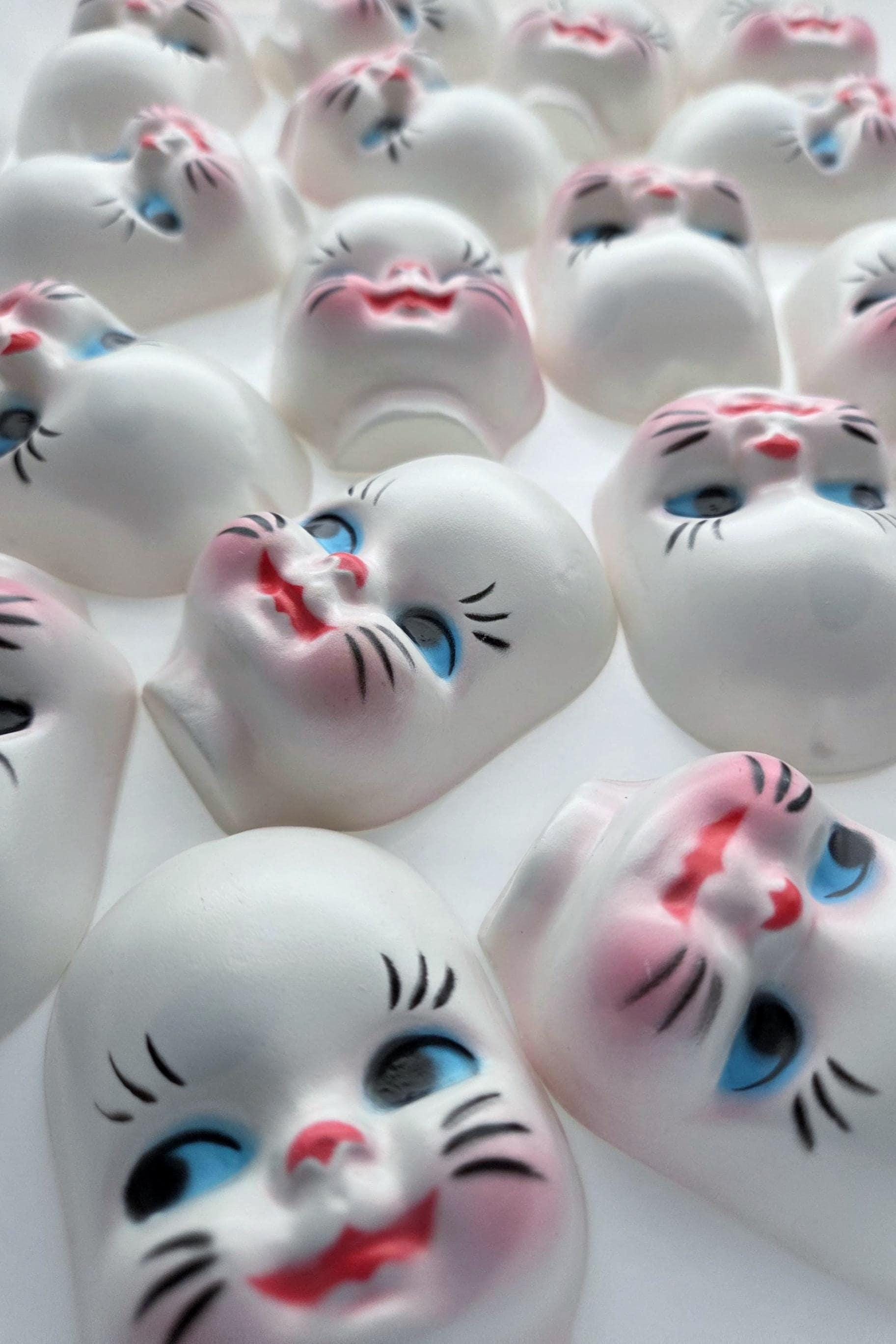 Poly Face Rabbit 6 Vintage Rabbit Faces Plastic Bunny (6pcs) Kitsch Doll Parts White ...