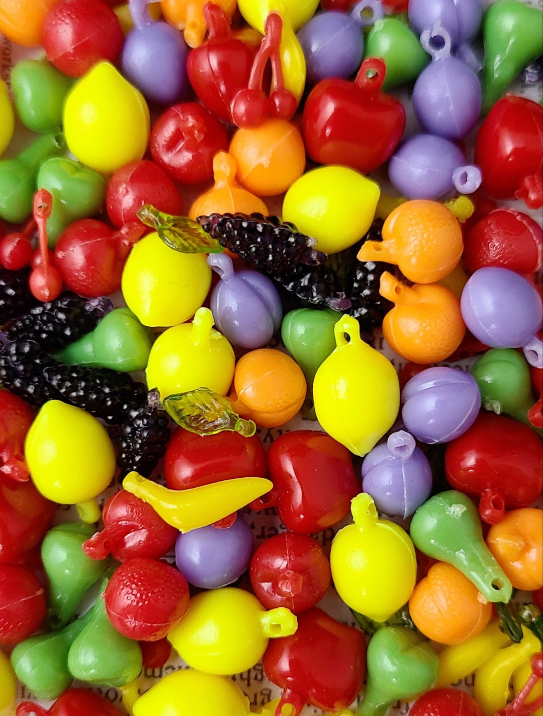 40 Vintage Plastic Fruit Beads Tiny Assorted Fruits and Leaves Fruit
