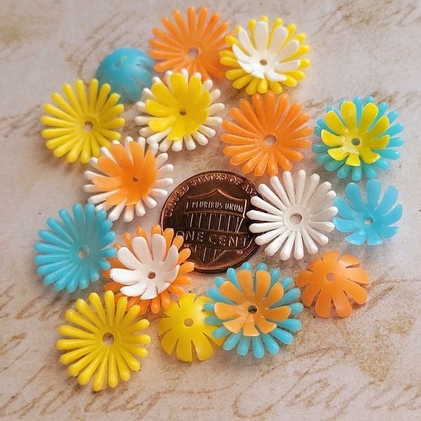 22 Vintage Soft Plastic Stacking Flowers - Tiny Flower Beads jewelry Craft Super Soft