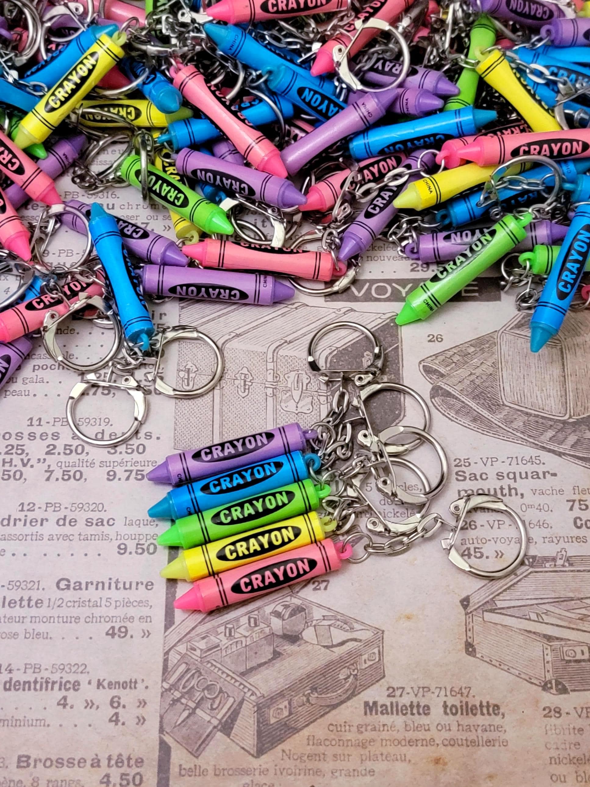 Crayon Key Rings 5 Vintage Crayon Keychains (5pcs) Plastic Crayon Charms Keyrings - Etsy
