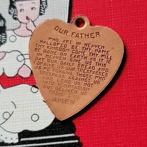 Vintage Lord&#39;s Prayer Copper Plated Heart Charm Small Aged Religious Medal with Tiny Prayer 22mm
