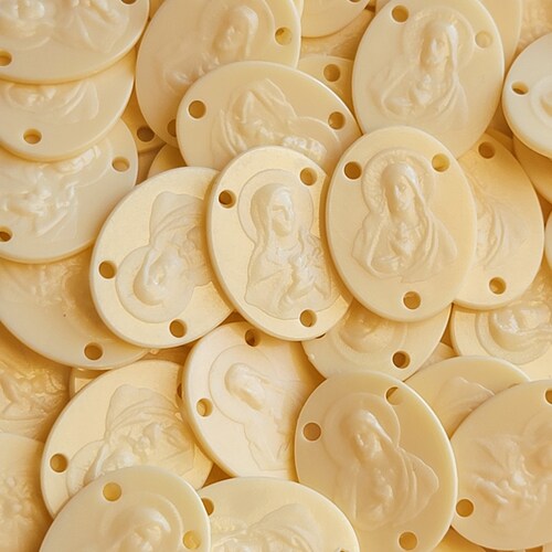 20 centros de rosario de plástico color crema (20 piezas) Suministros para rosarios Centros de rosario de Jesús, María y Sagrado Corazón