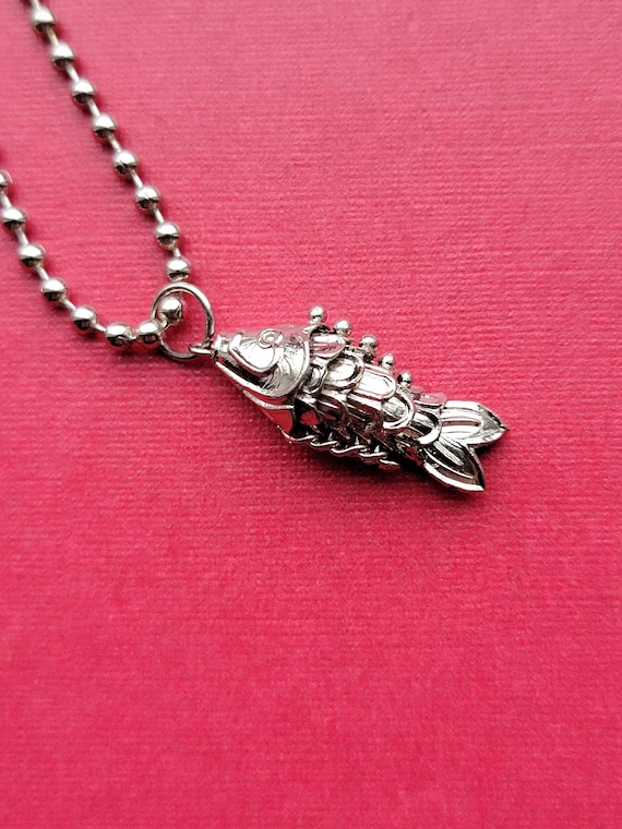 Vintage Articulated Fish Charm Necklace Silvertone