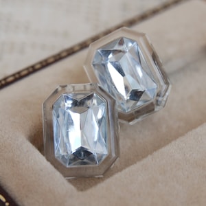 Vintage Lucite Ohrclips: Western Germany Spiegelfolie