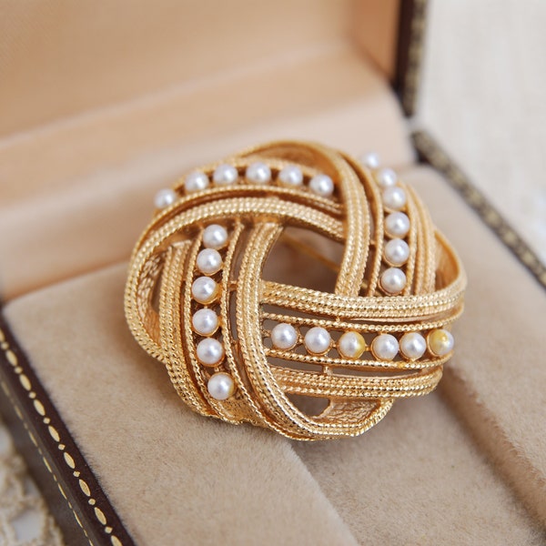 Love Knot Brooch Etsy