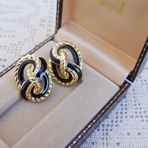 Vintage Trifari signed Black enamel pierced earrings, Infinity & Gold Rope design stud earrings, Marine style / Nautical costume jewelry image 4