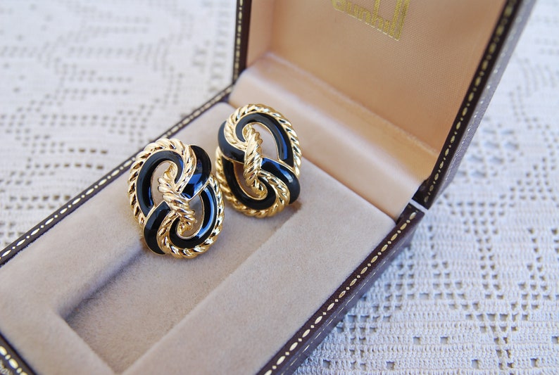 Vintage Trifari signed Black enamel pierced earrings, Infinity & Gold Rope design stud earrings, Marine style / Nautical costume jewelry image 4