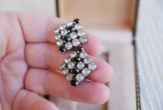 Vintage Diamond shape Art Deco clip on earrings 1… - image 8