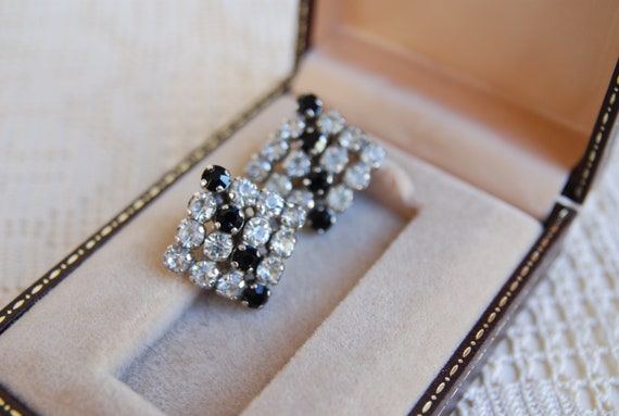 Vintage Diamond shape Art Deco clip on earrings 1… - image 2