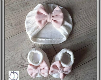 Baby knot turban and matching baby booties from birth