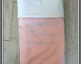 Quilted lined cover and smooth minky inside baby / child 75x75 or 75x100 cm embroidered and personalized name and ornament