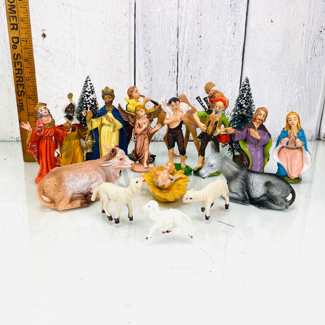 Vintage Christian Crib Figurine Made in Composite Italy Etsy