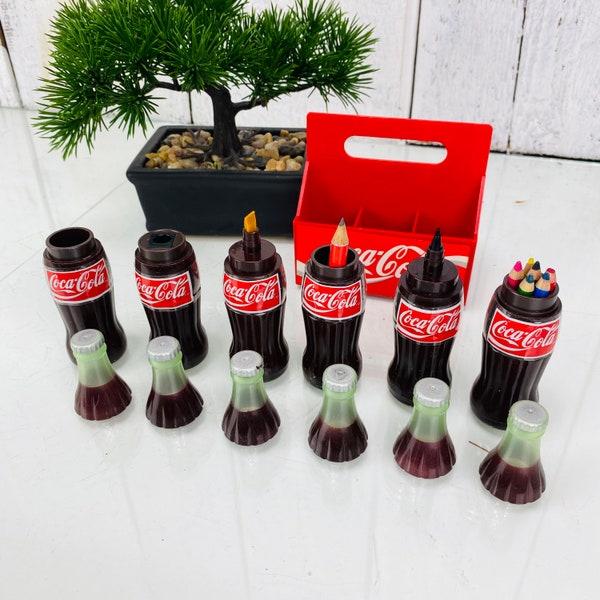 Vintage Coca-Cola 1995 Schreibtisch Pak Six Pak Mini Flaschen mit Möbeln innen