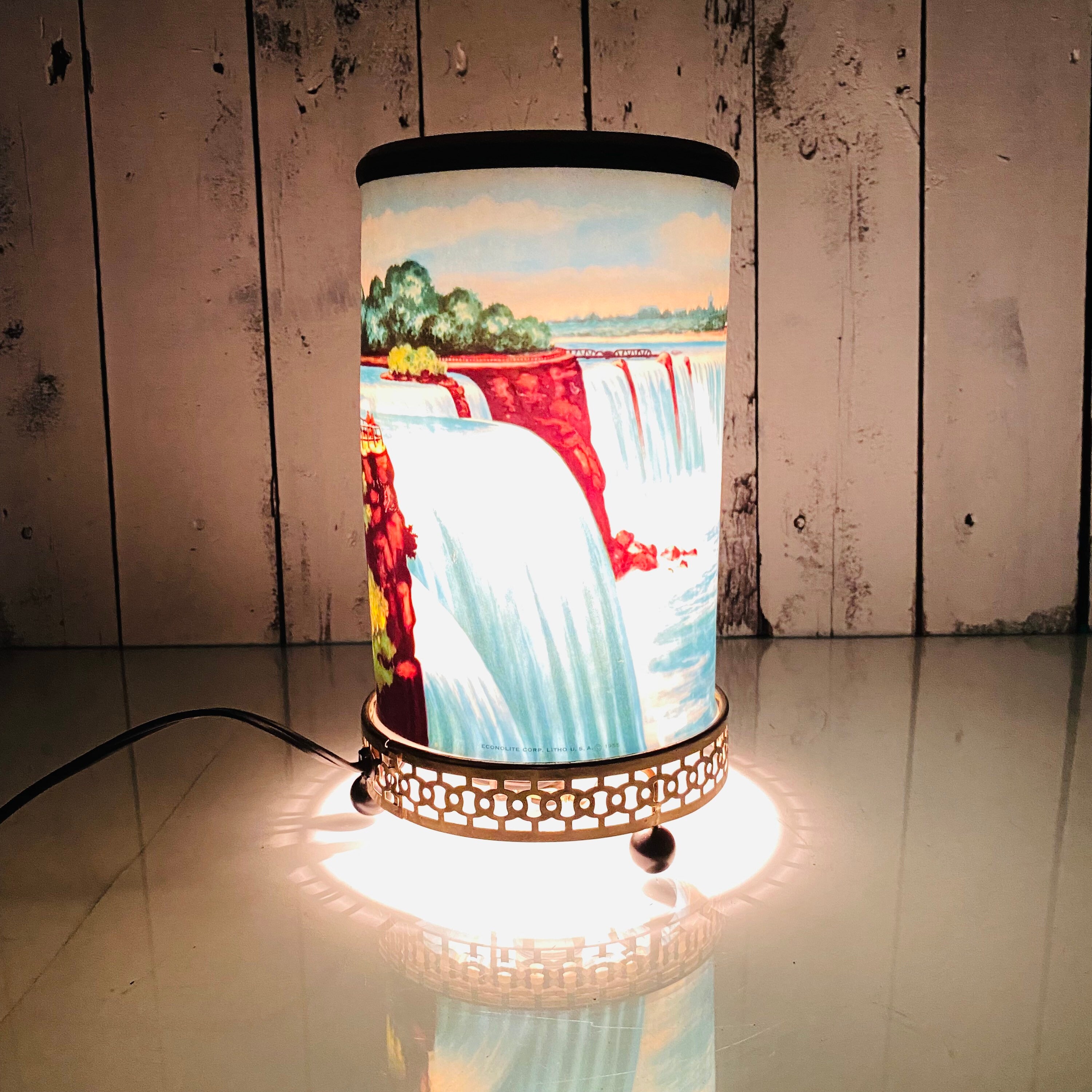 Niagara falls cheap lamp vintage