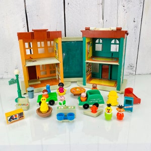 Vintage Fisher Price Sesame Street House image 7