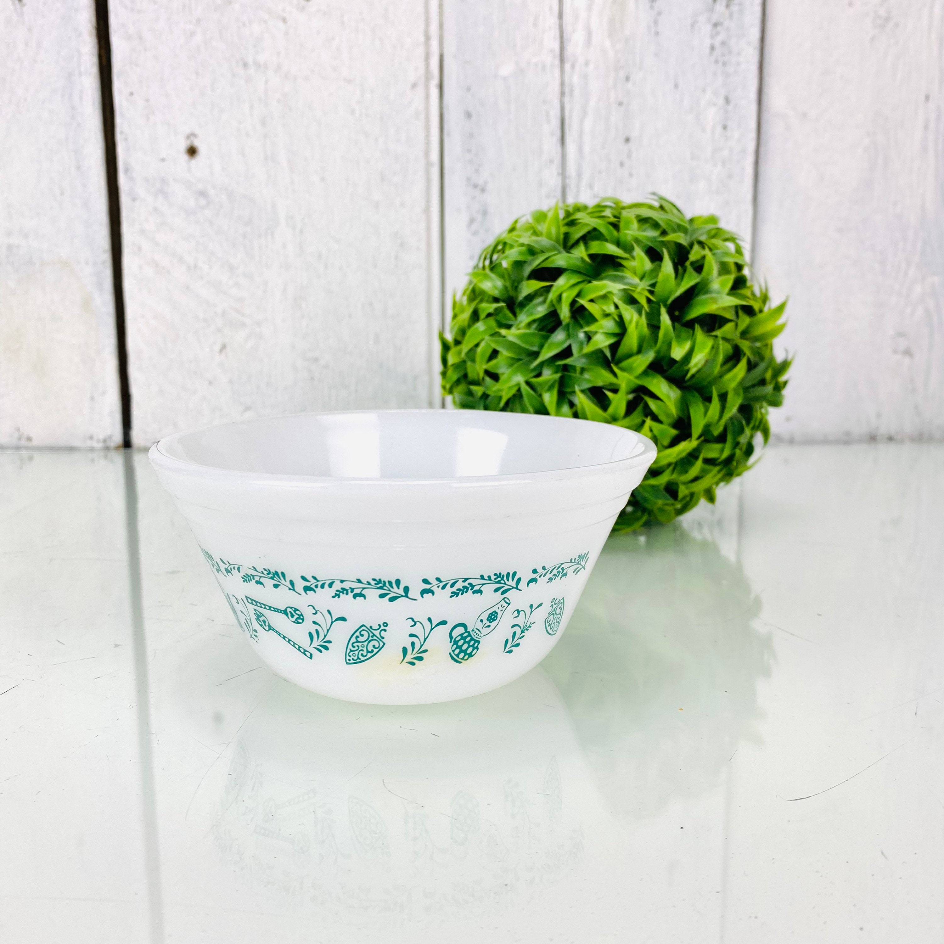 Bowls Federal Glass Mixing Bowl Home & Living Dining & Serving