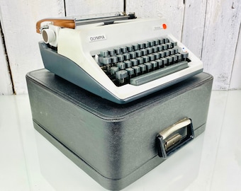 Vintage Olympia Monica Typewriter Whit Traveling Case