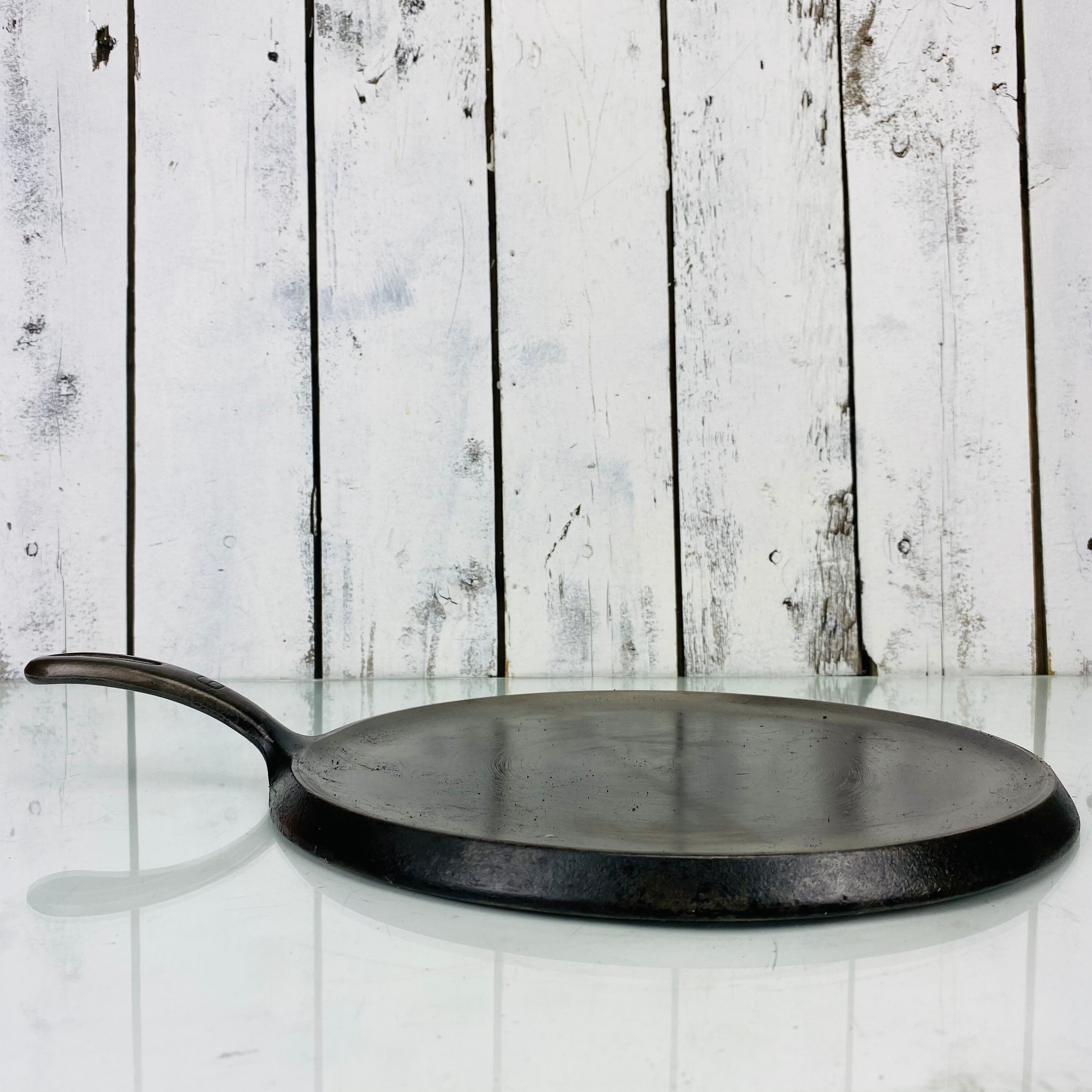 Vintage Griswold No.9 Cast Iron Round Handle Pancake Griddle Etsy