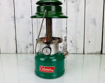 Vintage Coleman Lantern Model 335 1/76 Clean Condition