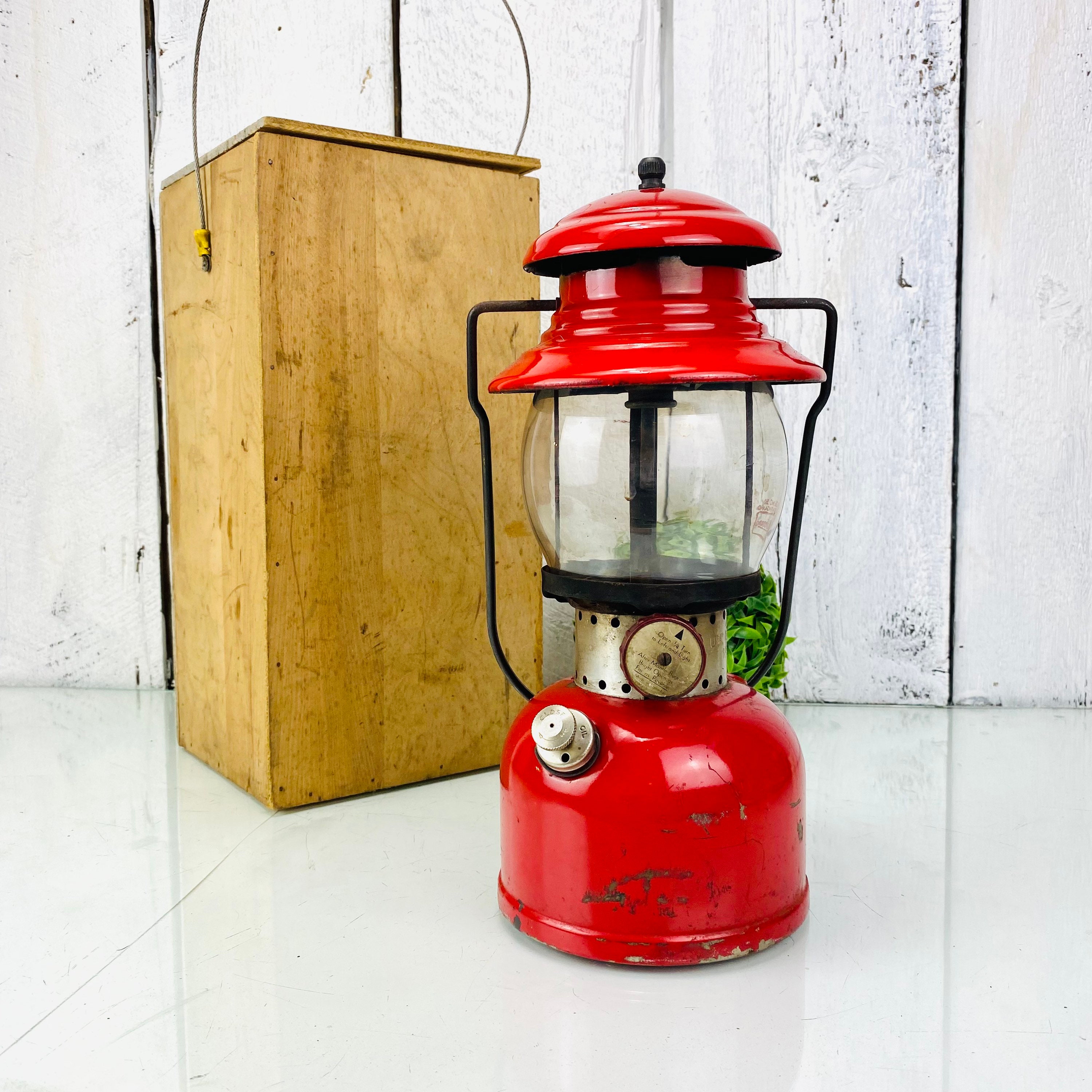 Vintage Coleman Easi-lite 222B Gaz Lantern,camping Lantern,rustic Decor  Light 
