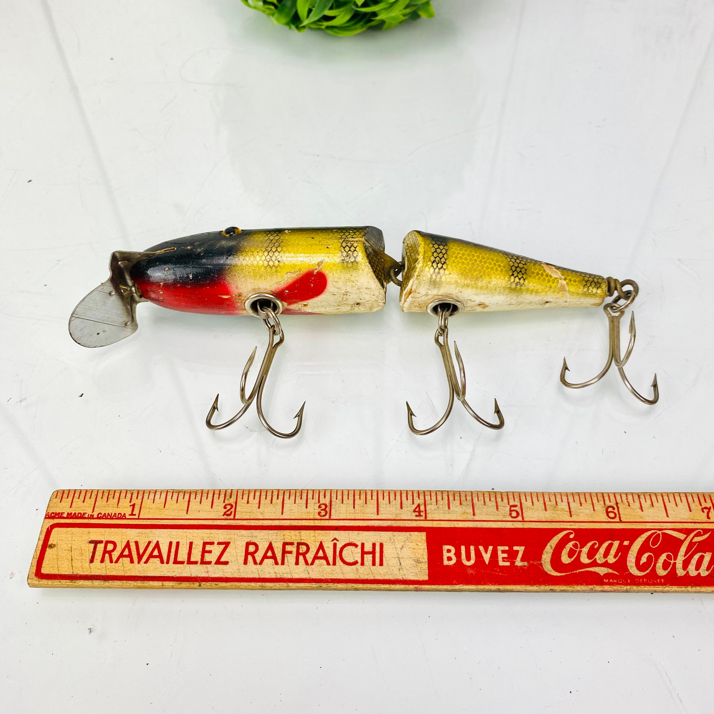 Vintage Bait Box Belt-worn Bait Can Fishing Flies Salmon Flies 