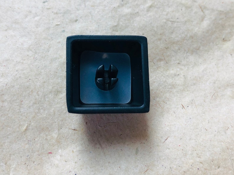 Dota2 Shadow Blade inspired keycap for mechanical keyboard