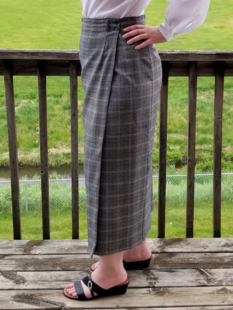 high waisted wrap skirt 90\u2019s plaid gray maxi skirt vintage minimalist skirt size 8 medium Stonebridge full skirt