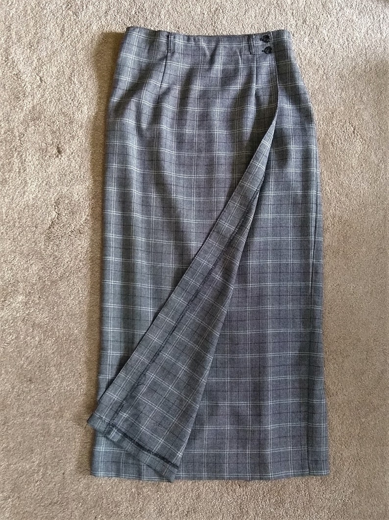 high waisted wrap skirt 90\u2019s plaid gray maxi skirt vintage minimalist skirt size 8 medium Stonebridge full skirt
