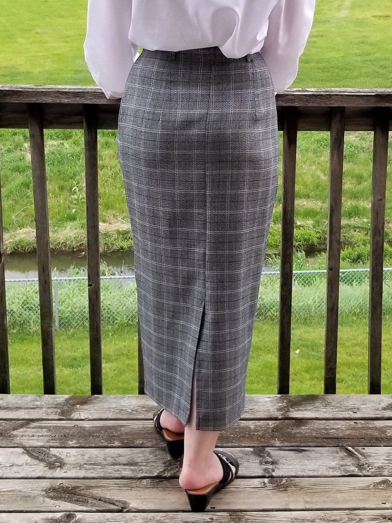 high waisted wrap skirt 90\u2019s plaid gray maxi skirt vintage minimalist skirt size 8 medium Stonebridge full skirt
