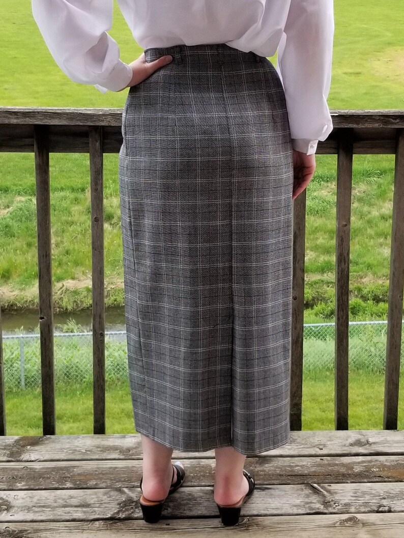 high waisted wrap skirt 90\u2019s plaid gray maxi skirt vintage minimalist skirt size 8 medium Stonebridge full skirt