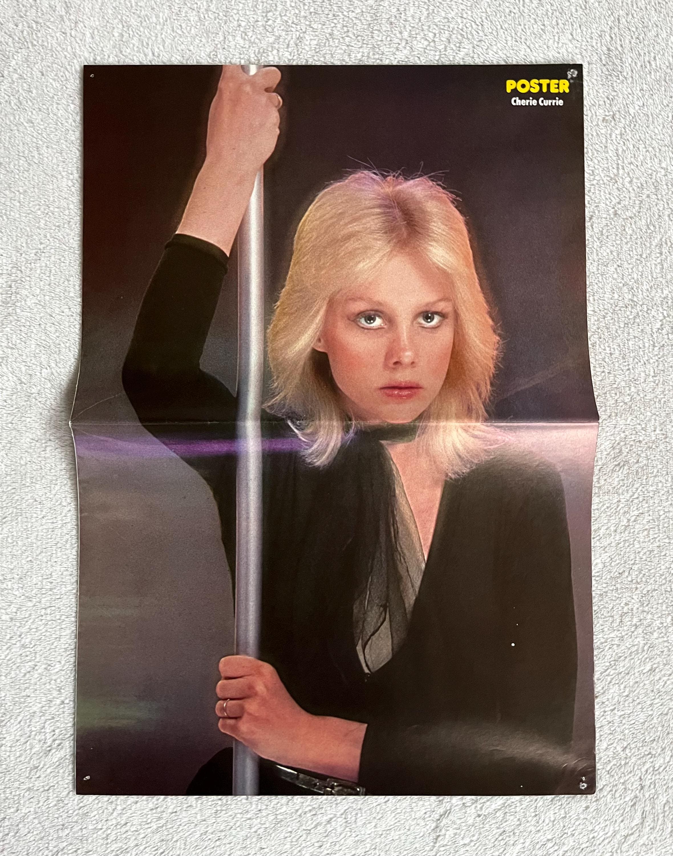 超貴重 ランナウェイズ チェリーカリー 1976年ポスター 大判 絹目表面 美品 The Runaways Poster 1977 Swedish Poster Music Magazine 1970s Joan