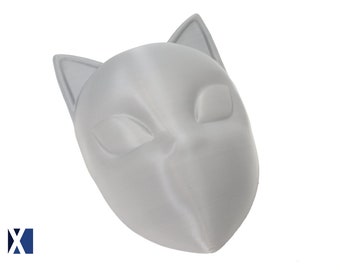Puede incluir: Una máscara gris claro con orejas de gato y aberturas para ojos y nariz. La máscara está hecha de un material liso y está diseñada para cubrir la cara. La máscara tiene un diseño elegante y minimalista, perfecta para cosplay o eventos de disfraces.