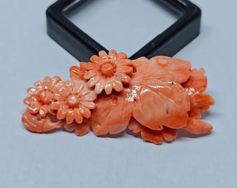 26 karaat natuurlijke Japanse roze koraal edelsteen in de vorm van een bloem: sieraad, kunstnijverheid of ambachtelijk stuk