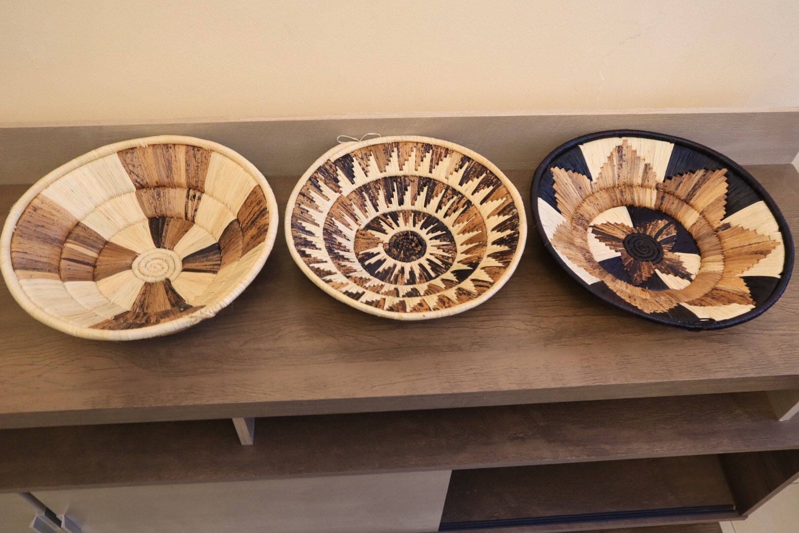 A set of 3bowls Decorating bowls decorating baskets wall Etsy