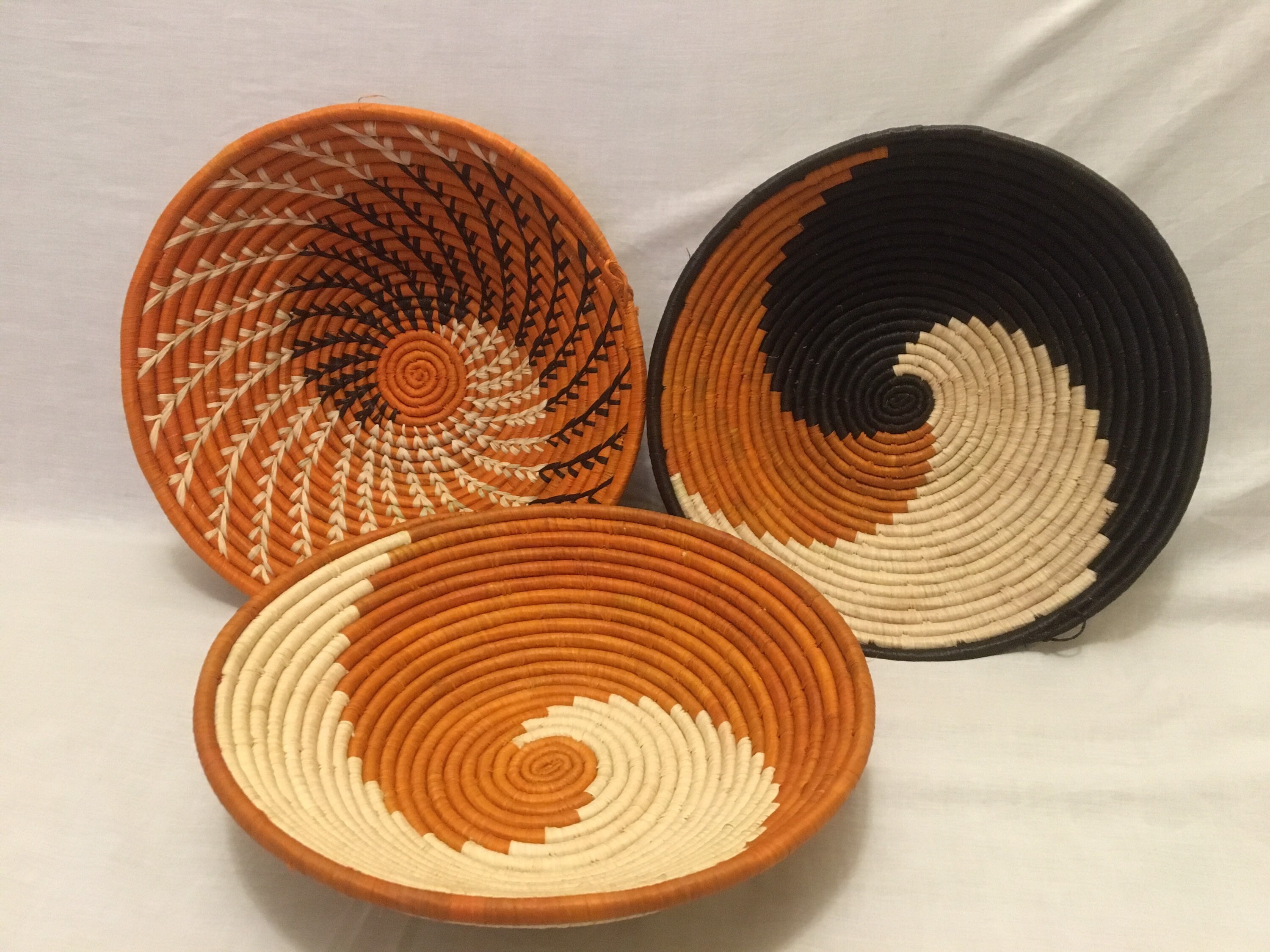 A Set of 3bowls decorating Bowls Decorating Baskets Wall Etsy UK