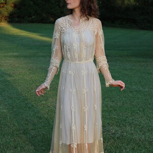 Antique Edwardian 1900s / 1910s Sheer Cotton and Lace Lawn Antique Edwardian 1900s / 1910s Sheer Cotton and Lace Lawn
