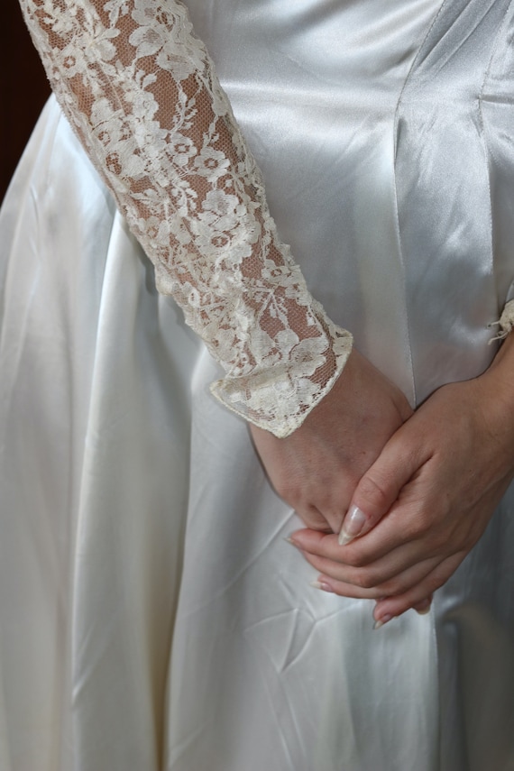 1940 wedding dress - image 4