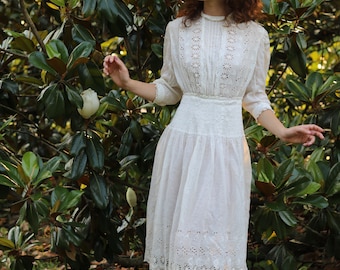 antique edwardian / 1910s cotton eyelet lawn dress