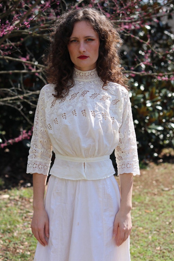 antique 1910s cotton eyelet embroidery blouse