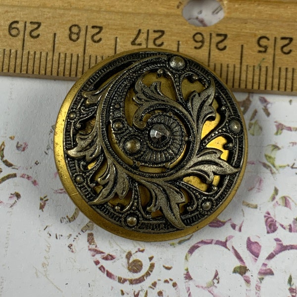 Vintage Brass-tone Steel-Cut Domed Metal Button with decorative picture of Leaves, apprx. 1-1/8" (28mm)