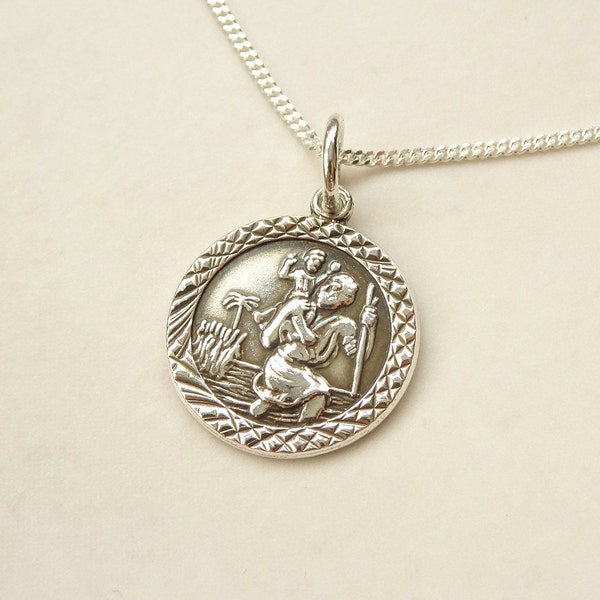 Silver St. Christopher Necklace - Sterling Silver Vintage St.Christopher Pendant - Unisex Necklace - Traveling Jewellery